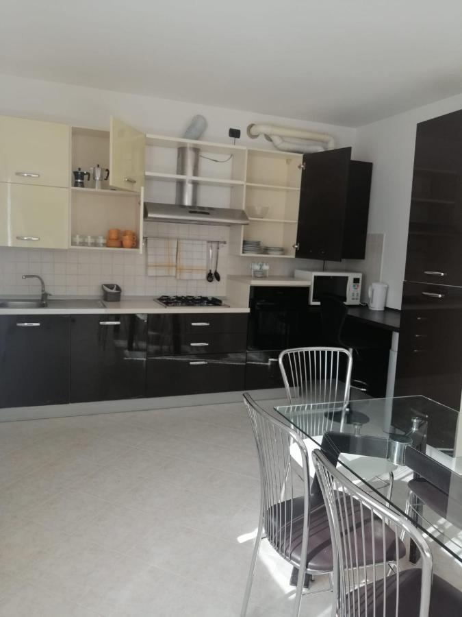 S.G. House Appartement Castelnuovo del Garda Buitenkant foto